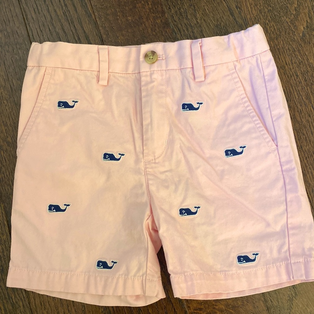 Vineyard Vines light pink shorts